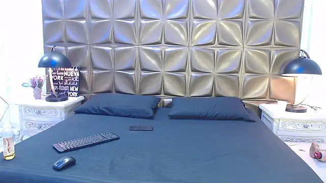 MeganLarsson online show from October 29, 11:56 am