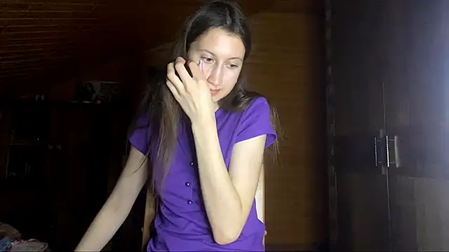 Shyselly online show from October 10, 4:50 pm