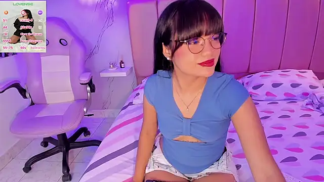 BellaGreen  online show from September 17, 7:59 pm