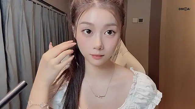 Snapshot of Makinghappymyself_ chatting on December 4, 11:41 am Makinghappymyself online show from December 4, 11:41 am