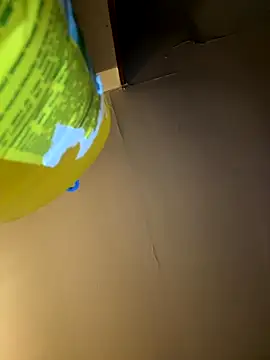 Snapshot of Scattyboo chatting on November 7, 11:43 am Scattyboo online show from November 7, 11:43 am