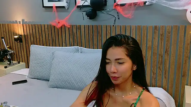 Snapshot of luna_roja25 chatting on October 31, 1:01 pm luna roja25 online show from October 31, 1:01 pm