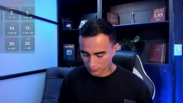 LiamDeep online show from September 20, 10:33 pm