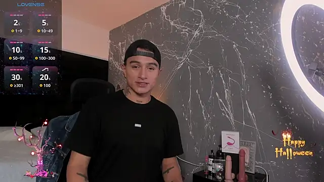 LiamDeep online show from October 16, 9:05 pm