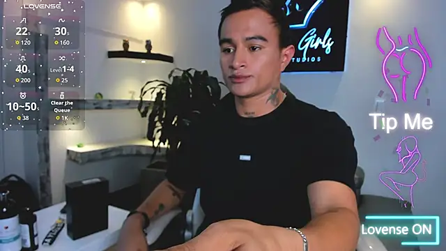 LiamDeep online show from October 28, 10:45 pm