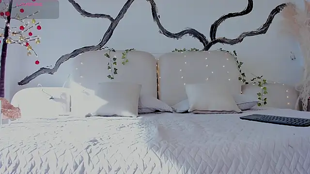 LiamDeep online show from December 21, 9:00 pm