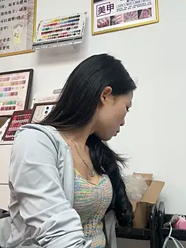 Snapshot of Baby-mmm chatting on November 2, 2:58 am Baby-mmm online show from November 2, 2:58 am