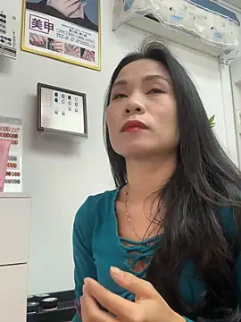 Snapshot of Baby-mmm chatting on November 14, 4:33 am Baby-mmm online show from November 14, 4:33 am