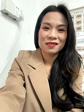 Snapshot of Baby-mmm chatting on November 18, 7:02 am Baby-mmm online show from November 18, 7:02 am