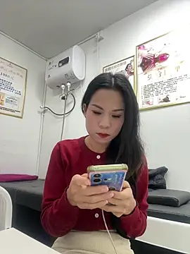 Snapshot of Baby-mmm chatting on November 28, 11:46 am Baby-mmm online show from November 28, 11:46 am