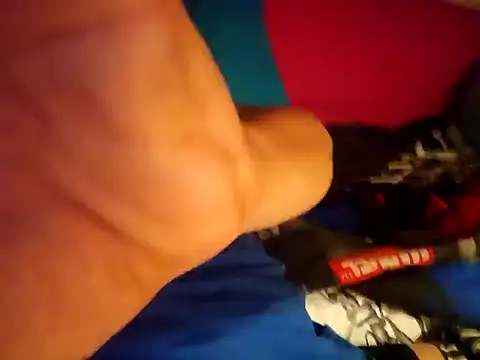 Snapshot of Jakeysnaky chatting on December 1, 3:39 pm Jakeysnaky online show from December 1, 3:39 pm