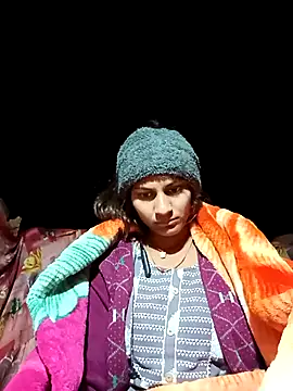 Snapshot of Jyoti_thakurr chatting on December 5, 12:08 am Jyoti thakurr online show from December 5, 12:08 am