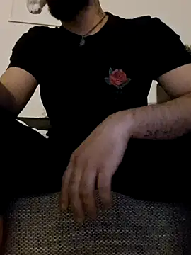 Snapshot of Brownsuggarr chatting on October 21, 3:18 am Brownsuggarr online show from October 21, 3:18 am