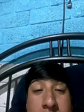 Snapshot of Kangry_12 chatting on December 17, 6:52 am Kangry 12 online show from December 17, 6:52 am