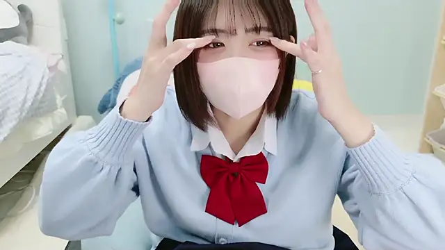 Snapshot of Hinata_Sun chatting on November 10, 11:31 am Hinata Sun online show from November 10, 11:31 am