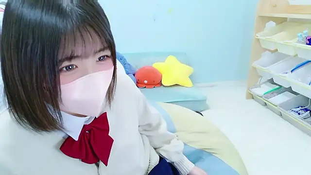 Snapshot of Hinata_Sun chatting on November 16, 11:27 am Hinata Sun online show from November 16, 11:27 am