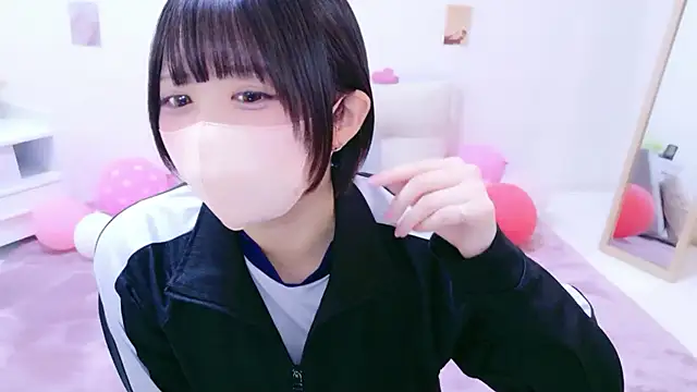 Hinata Sun online show from April 18, 5:00 am