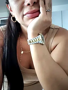 mia mancinii online show from April 8, 5:24 pm