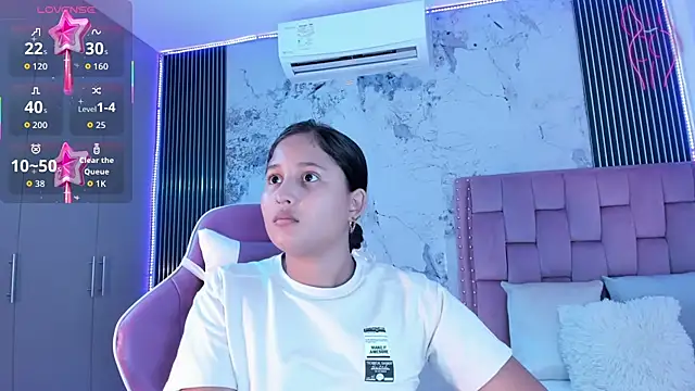 Snapshot of Laly_Cherry_ chatting on October 8, 12:25 pm Laly Cherry online show from October 8, 12:25 pm