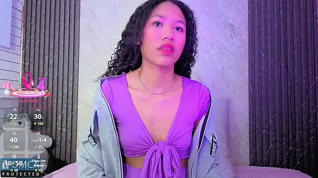 Kiara Zahiri   online show from October 15, 11:10 am