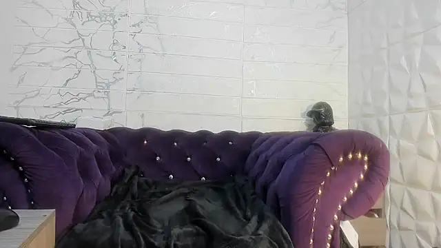 Snapshot of Alisha_Evans_Rs chatting on October 23, 4:28 pm Alisha Evans Rs online show from October 23, 4:28 pm