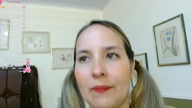 juliana soto1 online show from October 18, 11:55 am