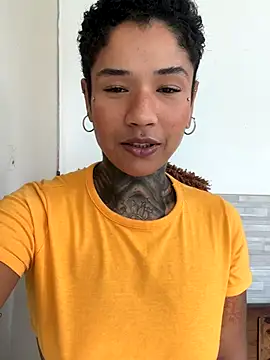 xbigpeach online show from October 12, 4:50 pm