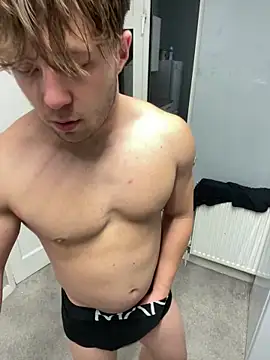 harleybarker online show from November 11, 9:26 pm