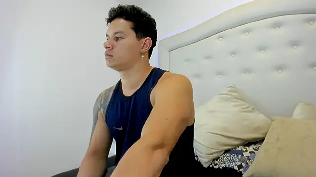 Snapshot of EclipseandFlame chatting on September 23, 2:20 pm EclipseandFlame online show from September 23, 2:20 pm