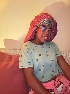 Sweet-Jade online show from November 17, 9:15 am