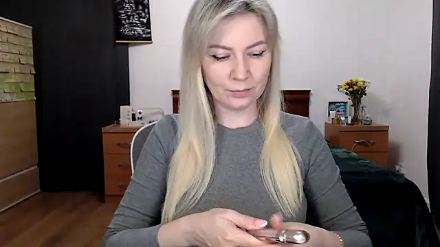 ParadiseAlina online show from March 5, 7:32 pm