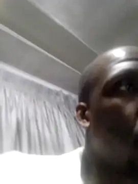 longdickson12345 online show from December 3, 7:23 pm