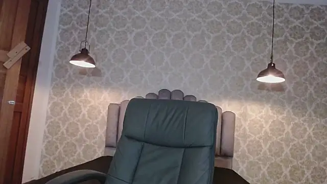 Snapshot of Kristall_06 chatting on September 23, 2:58 am Kristall 06 online show from September 23, 2:58 am