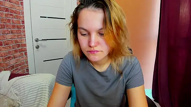 Snapshot of Hot___Jess chatting on November 1, 3:08 am Hot Jess online show from November 1, 3:08 am