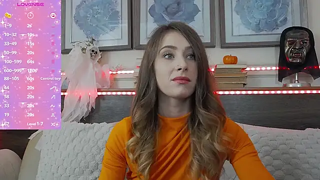 MuseDollX online show from October 30, 8:09 pm