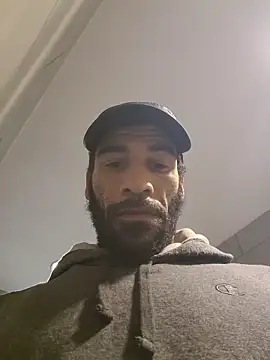 GuyInNY online show from November 29, 3:31 am