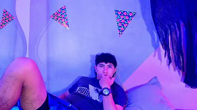 Laura and Kevin online show from October 26, 2:12 pm