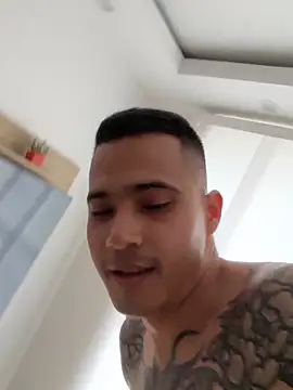 AndrewGmz online show from October 10, 6:18 pm