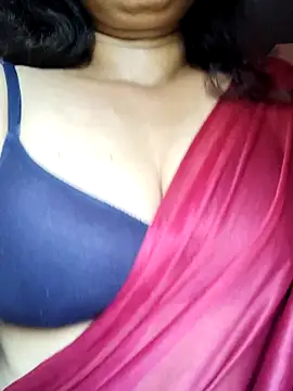 SoftButDeadly0 online show from October 10, 10:14 am