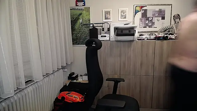 Snapshot of randyandy67 chatting on November 28, 6:49 am randyandy67 online show from November 28, 6:49 am