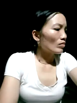 ngan-cute online show from October 4, 1:31 pm