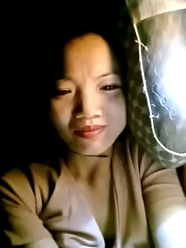 ngan-cute online show from November 12, 1:33 pm