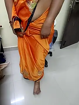 Snapshot of tamilmaha12 chatting on September 14, 1:54 pm tamilmaha12 online show from September 14, 1:54 pm