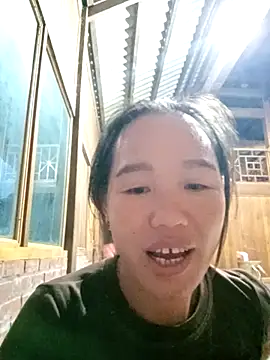 Snapshot of bing-bing88 chatting on October 13, 10:59 am bing-bing88 online show from October 13, 10:59 am