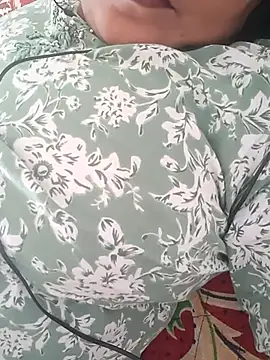 Snapshot of angel_ridhi chatting on September 15, 5:40 am angel ridhi online show from September 15, 5:40 am