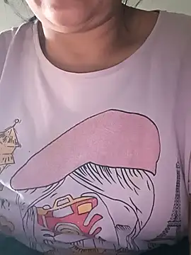 Snapshot of angel_ridhi chatting on November 14, 2:32 am angel ridhi online show from November 14, 2:32 am