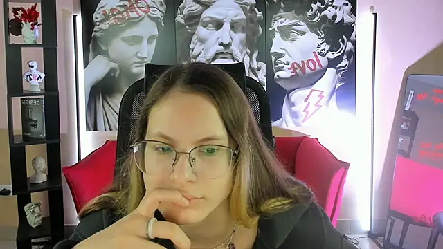 Snapshot of Carrie_Rose chatting on September 17, 4:14 am Carrie Rose online show from September 17, 4:14 am