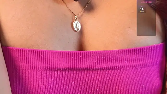 Snapshot of amy_greene chatting on September 12, 11:43 am amy greene online show from September 12, 11:43 am