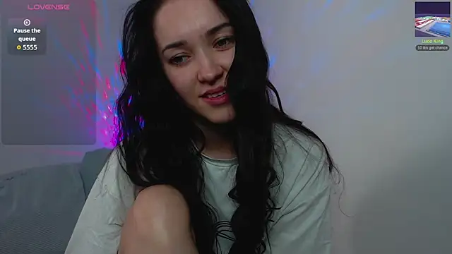 Veliora online show from September 26, 9:46 am