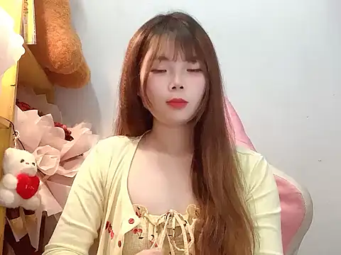 Snapshot of Pony898 chatting on December 2, 1:05 pm Pony898 online show from December 2, 1:05 pm